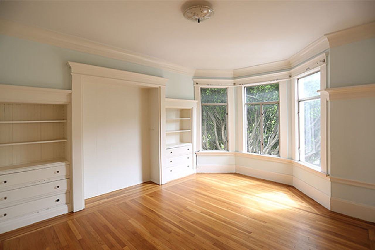 1551 Hyde St - Photo 3 of 12