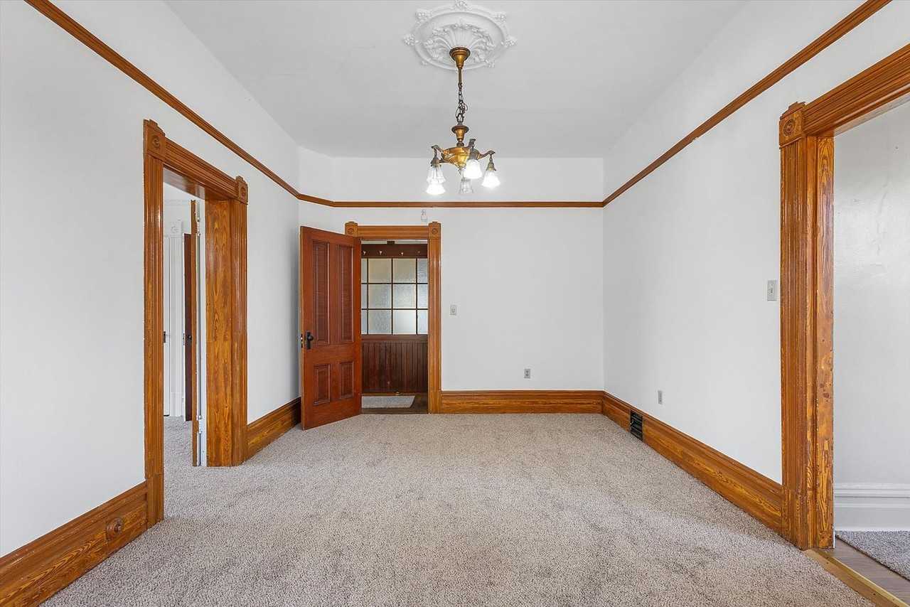 918 Lafayette St #3 - Photo 3 of 11