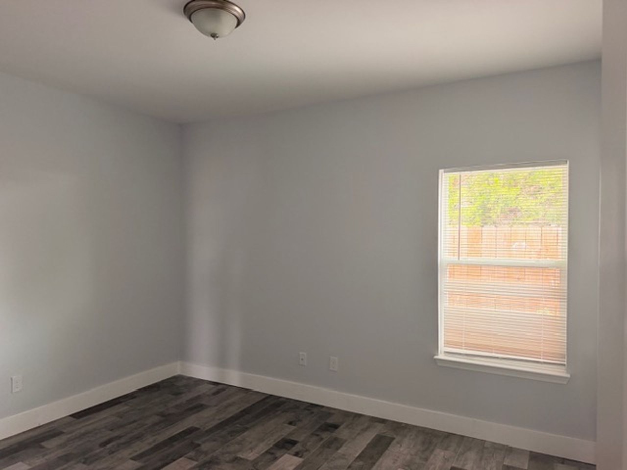 Orlando Rd Duplexes - Photo 3 of 14