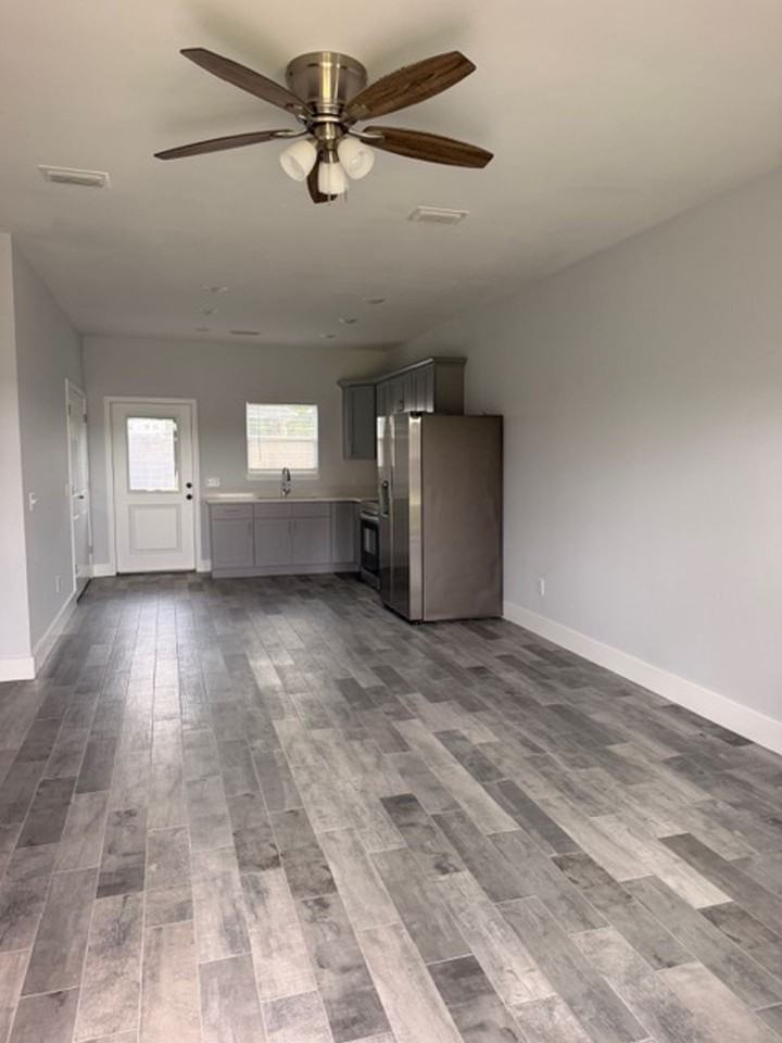 Orlando Rd Duplexes - Photo 5 of 14