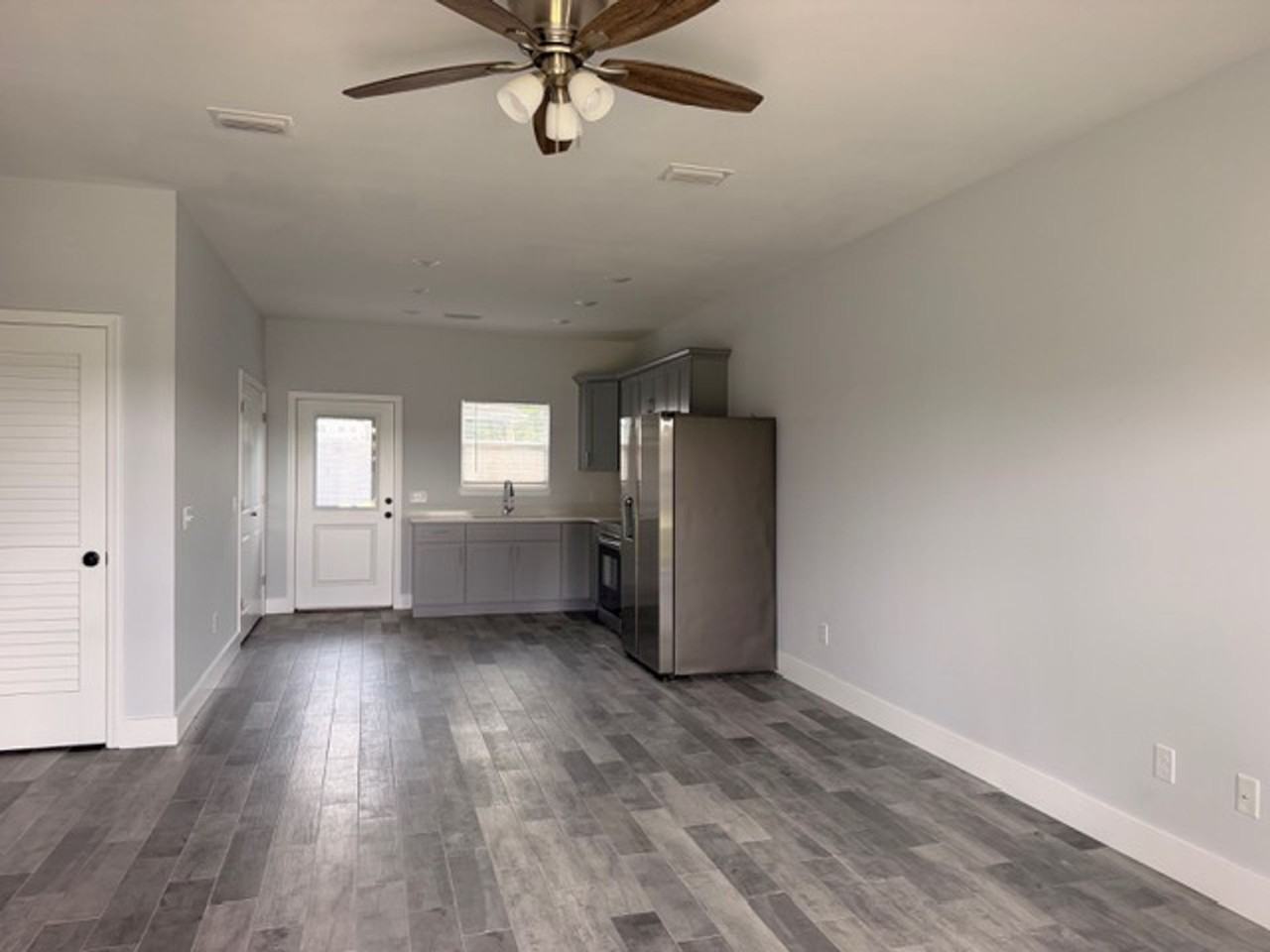 Orlando Rd Duplexes - Photo 7 of 14