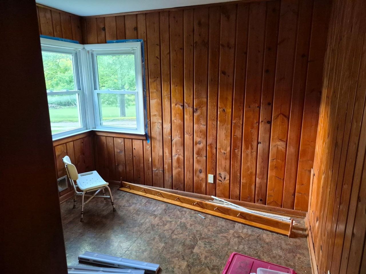 686 N 26th St - Photo 6 of 10