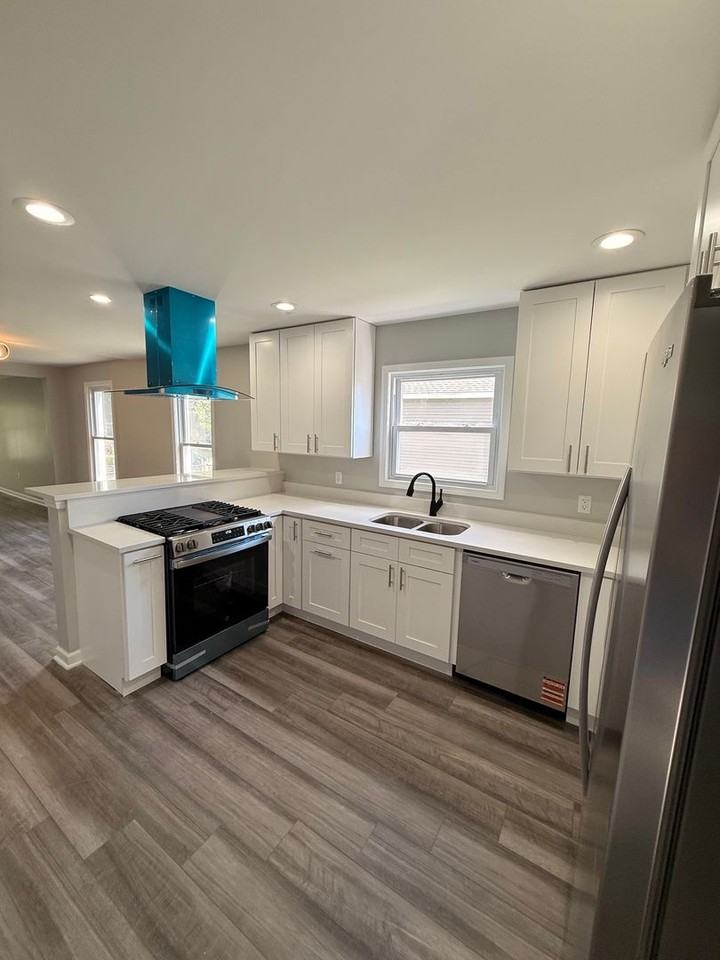 4624 Towle Ave - Photo 3 of 14
