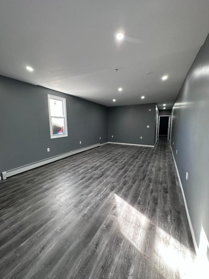 153 Vine St - Photo 2 of 18