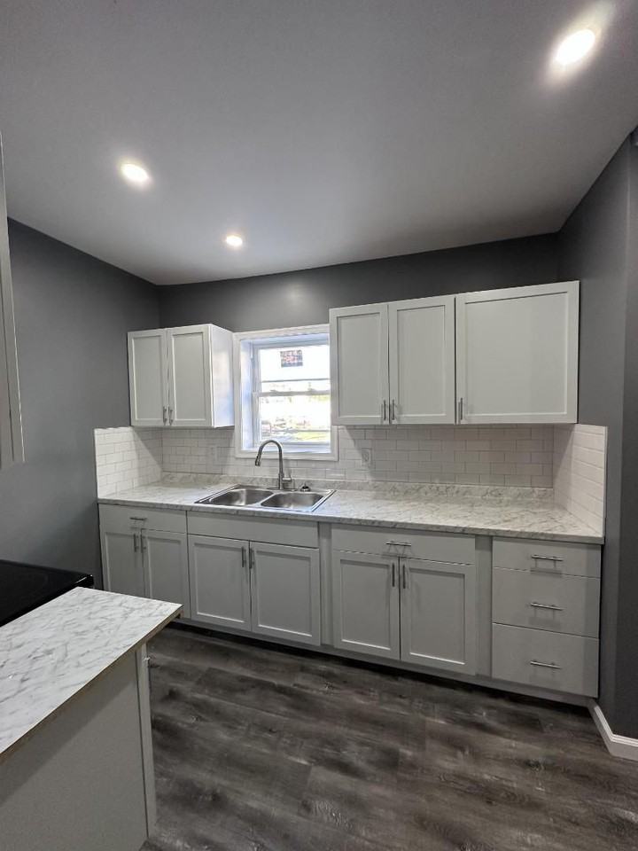 153 Vine St - Photo 7 of 18