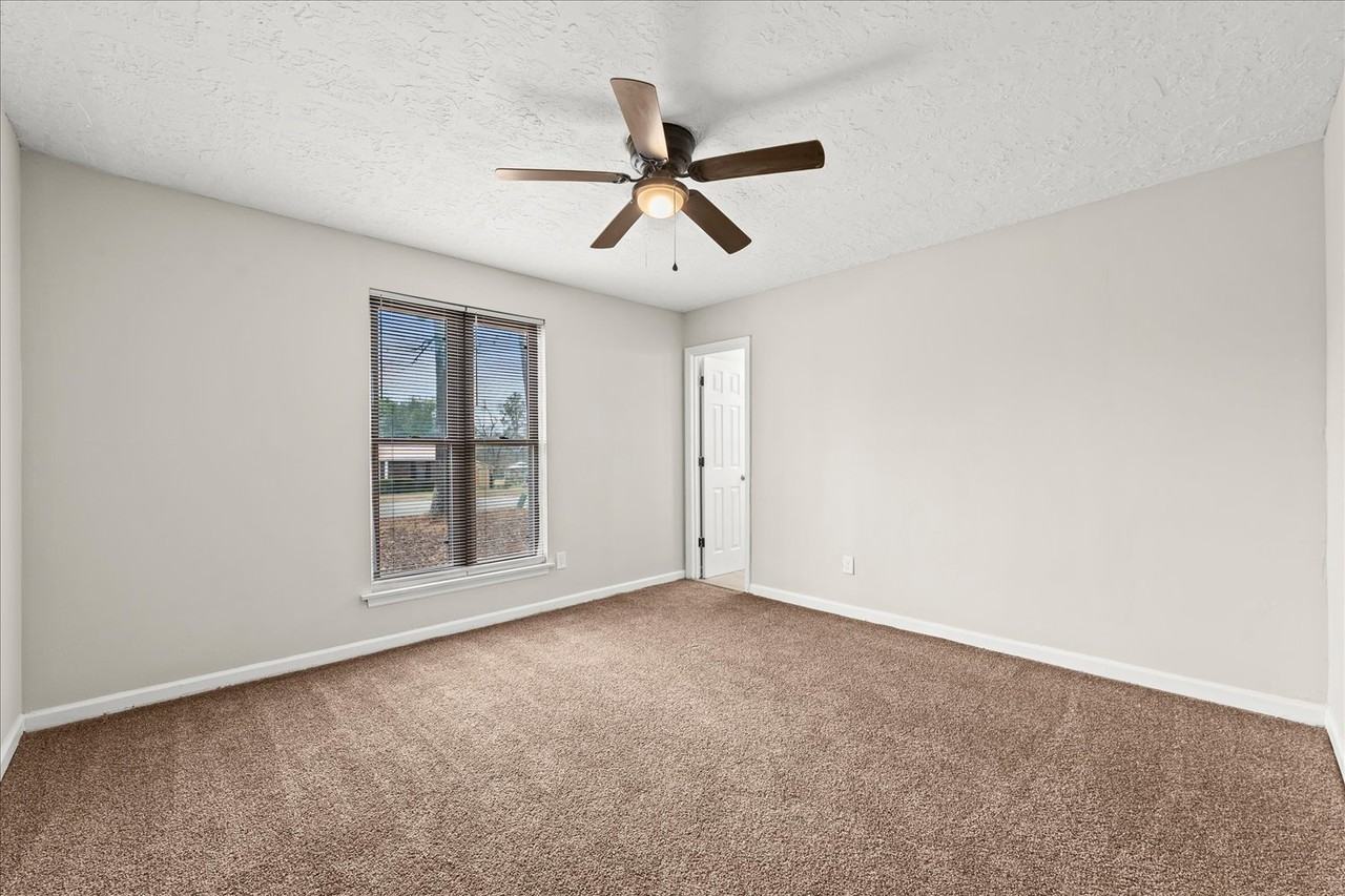 2357 Basswood Dr #1 - Photo 6 of 23