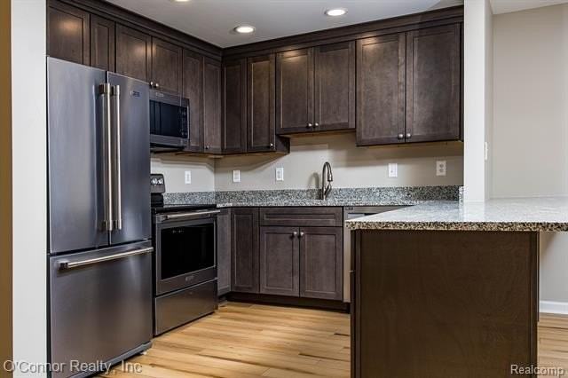 1320 Michigan Ave - Photo 7 of 20