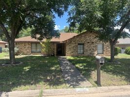 featured image of 3006 Sierra Dr