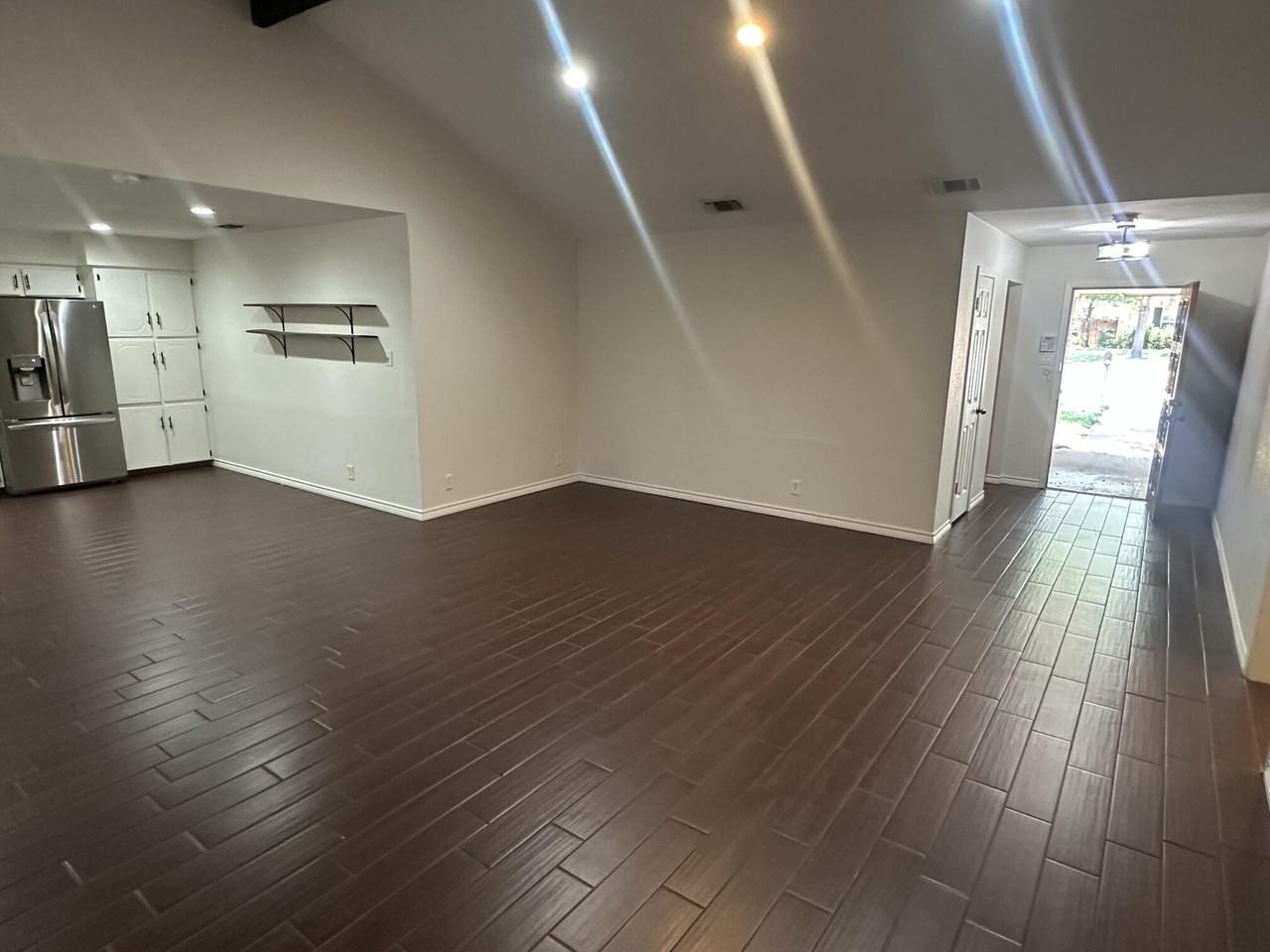 3006 Sierra Dr - Photo 3 of 16
