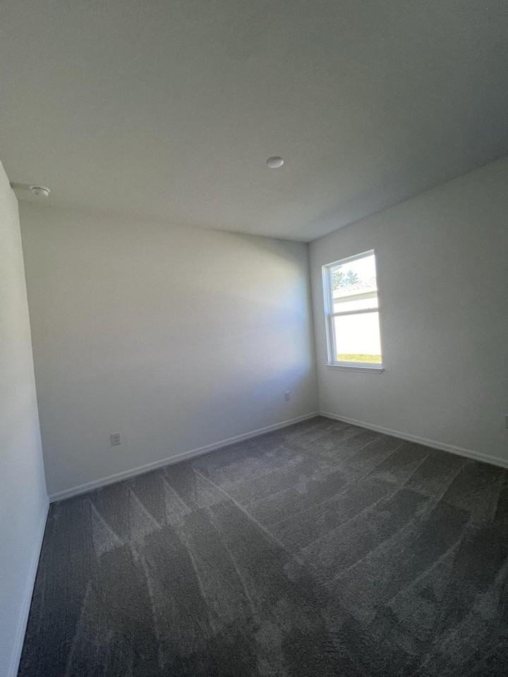 246 Brookshire Ave - Photo 6 of 15