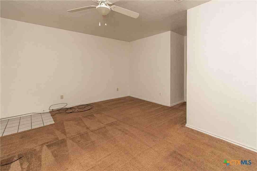 1703 Cedarhill Dr #B - Photo 4 of 13
