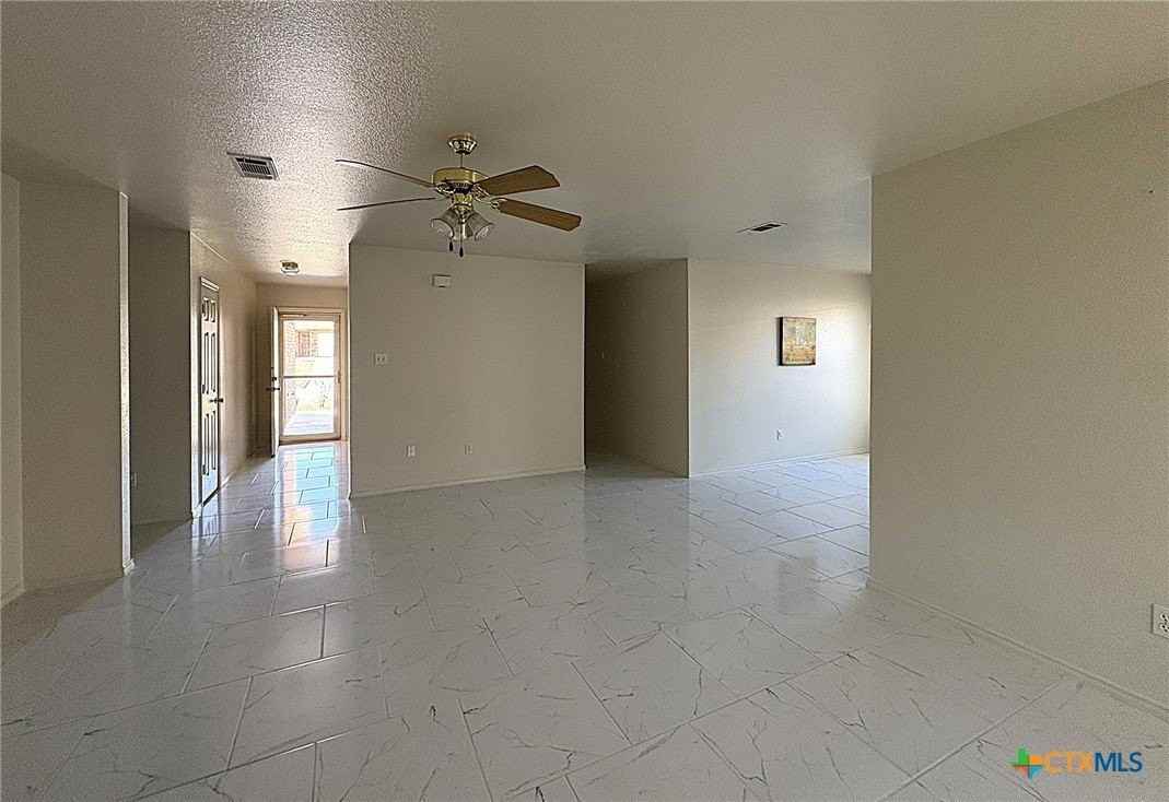 1117 Katelyn Cir - Photo 6 of 21