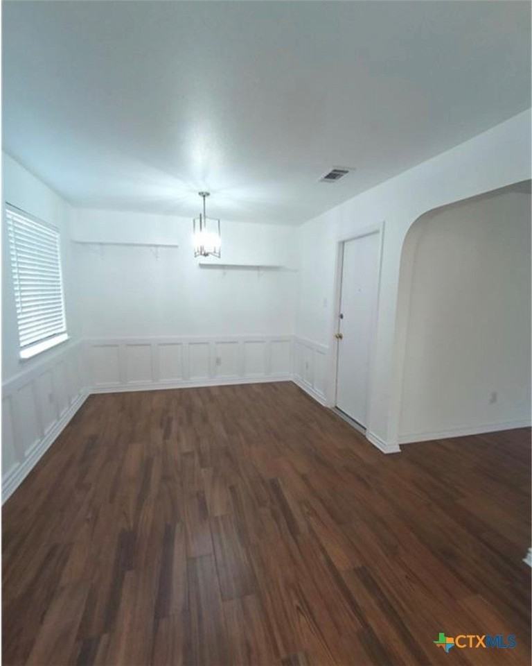 1411 Saddle Dr - Photo 2 of 6