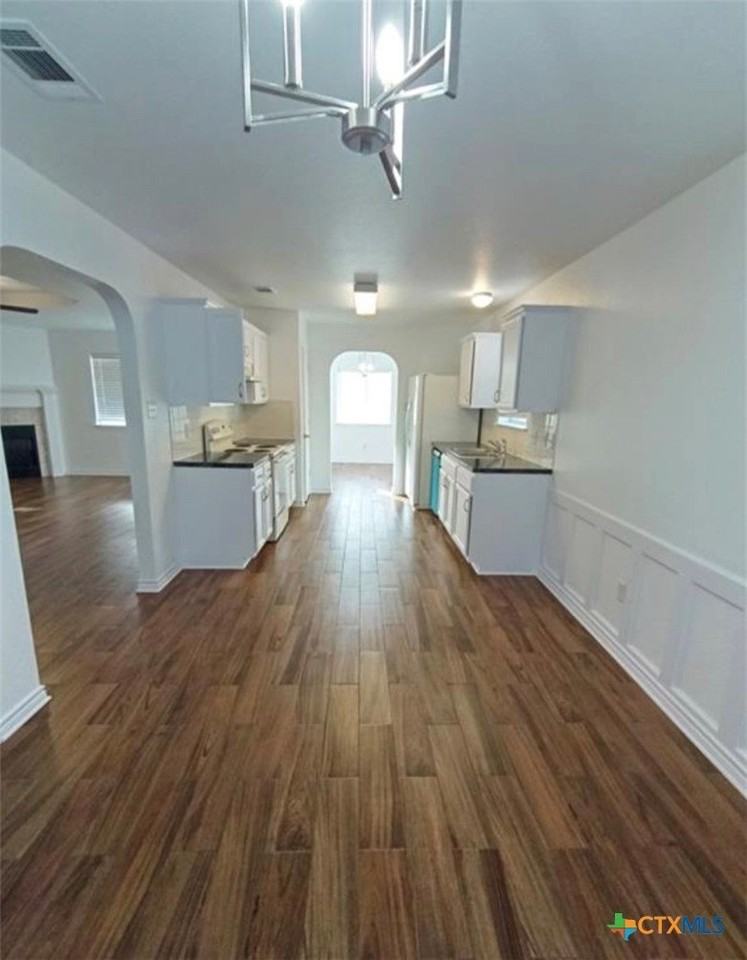 1411 Saddle Dr - Photo 4 of 6