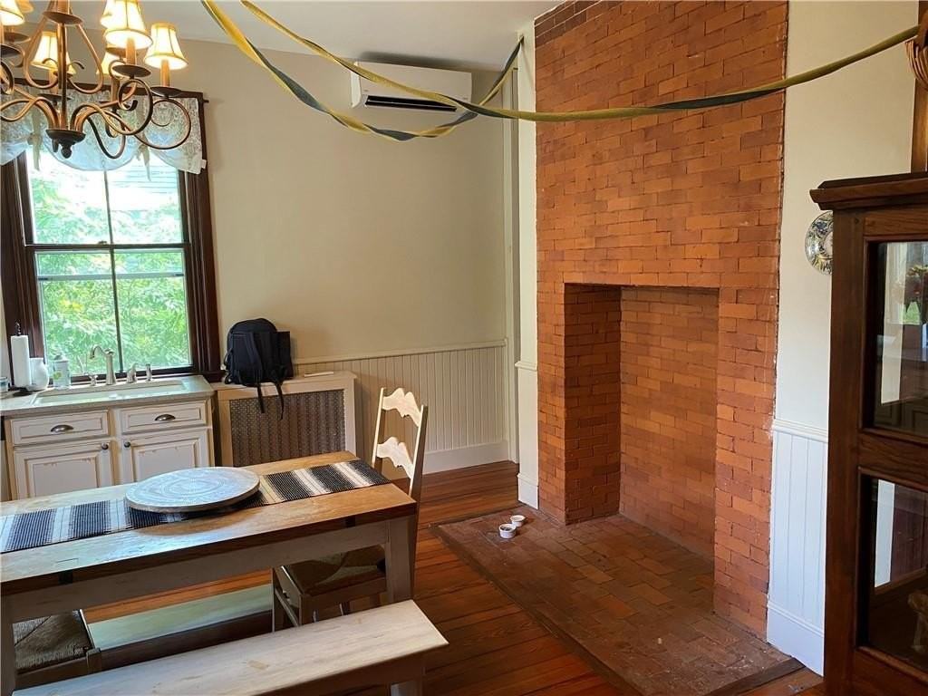12 Clarke St - Photo 3 of 22