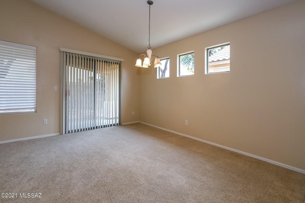 10489 E Bonpland Willow Dr - Photo 6 of 28