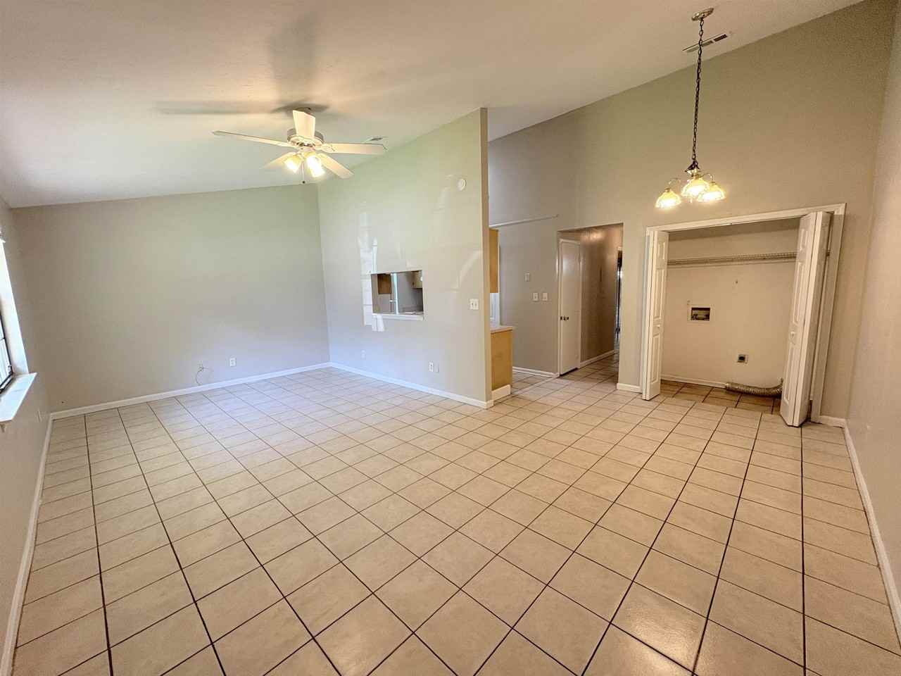 3245 Mound Dr - Photo 3 of 27