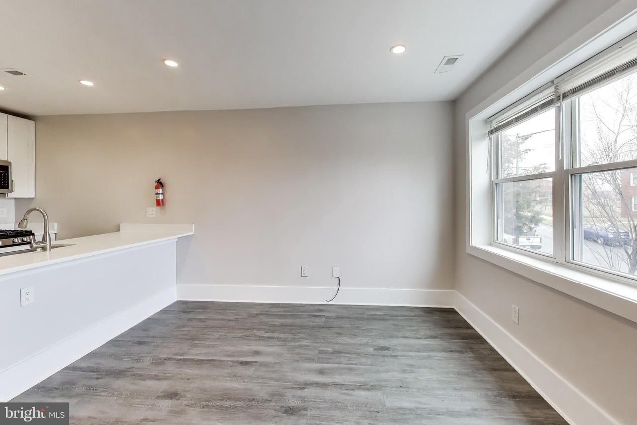 924 19th St Ne #3 - Photo 6 of 22