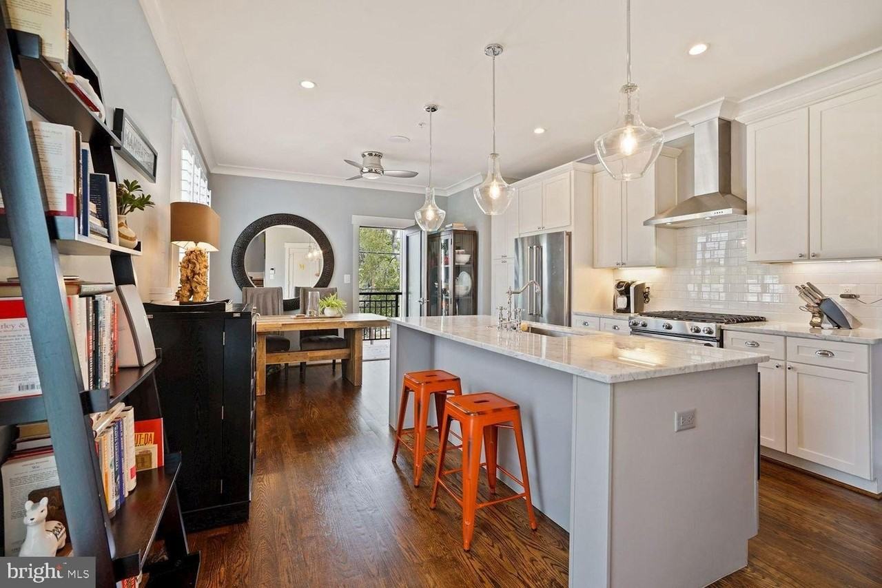 509 Franklin St Ne #1 - Photo 4 of 11