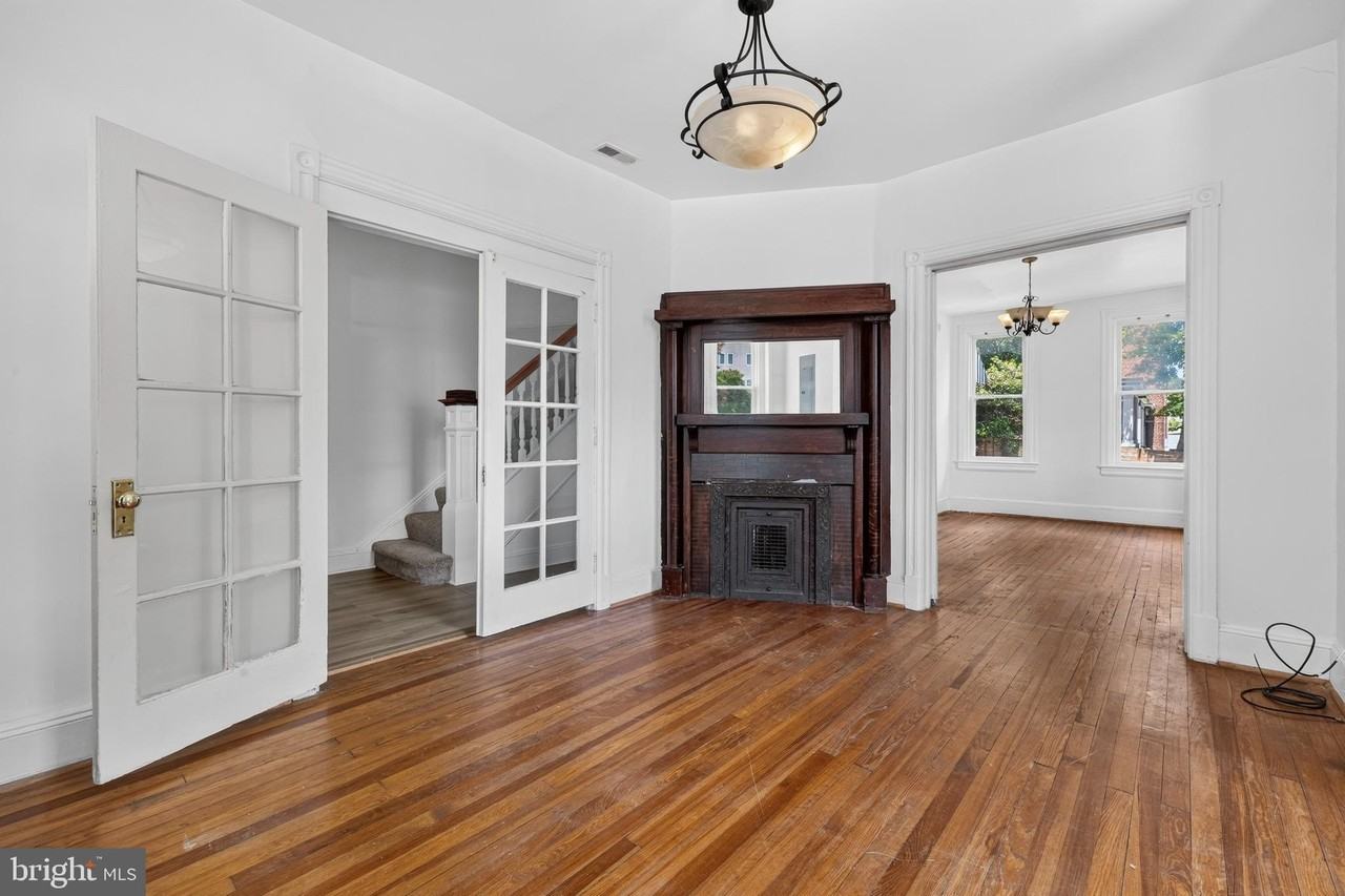 1252 E St Ne #A - Photo 5 of 28
