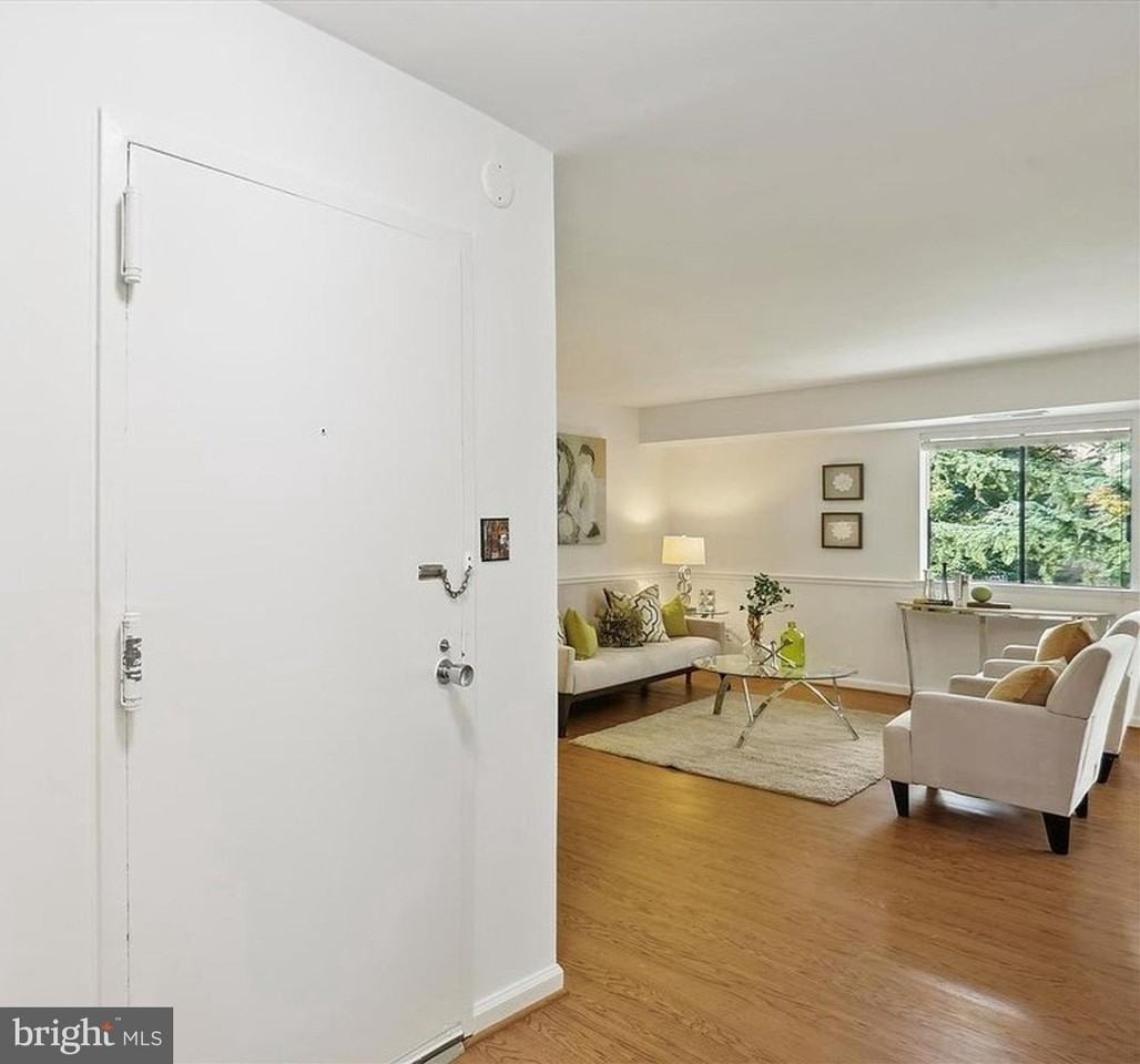 10 Monroe St #302 - Photo 2 of 33