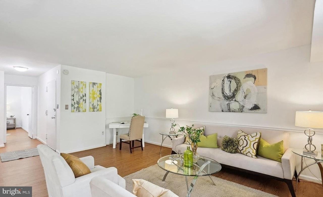 10 Monroe St #302 - Photo 5 of 33