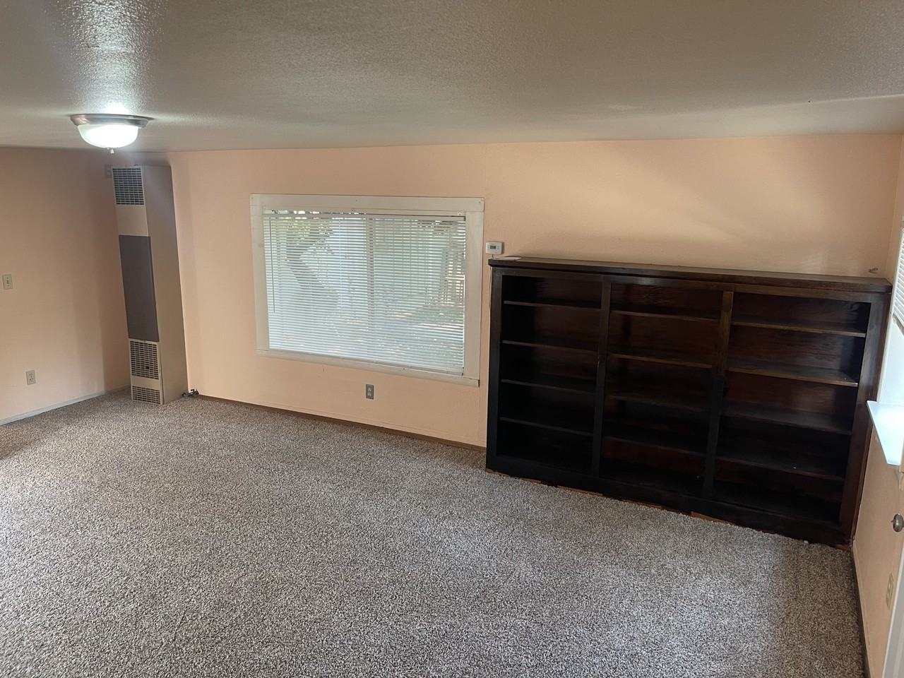 1092 Humboldt Avenue (G) - Photo 3 of 7