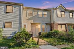 272 Hudson Ct - Photo 1 of 1