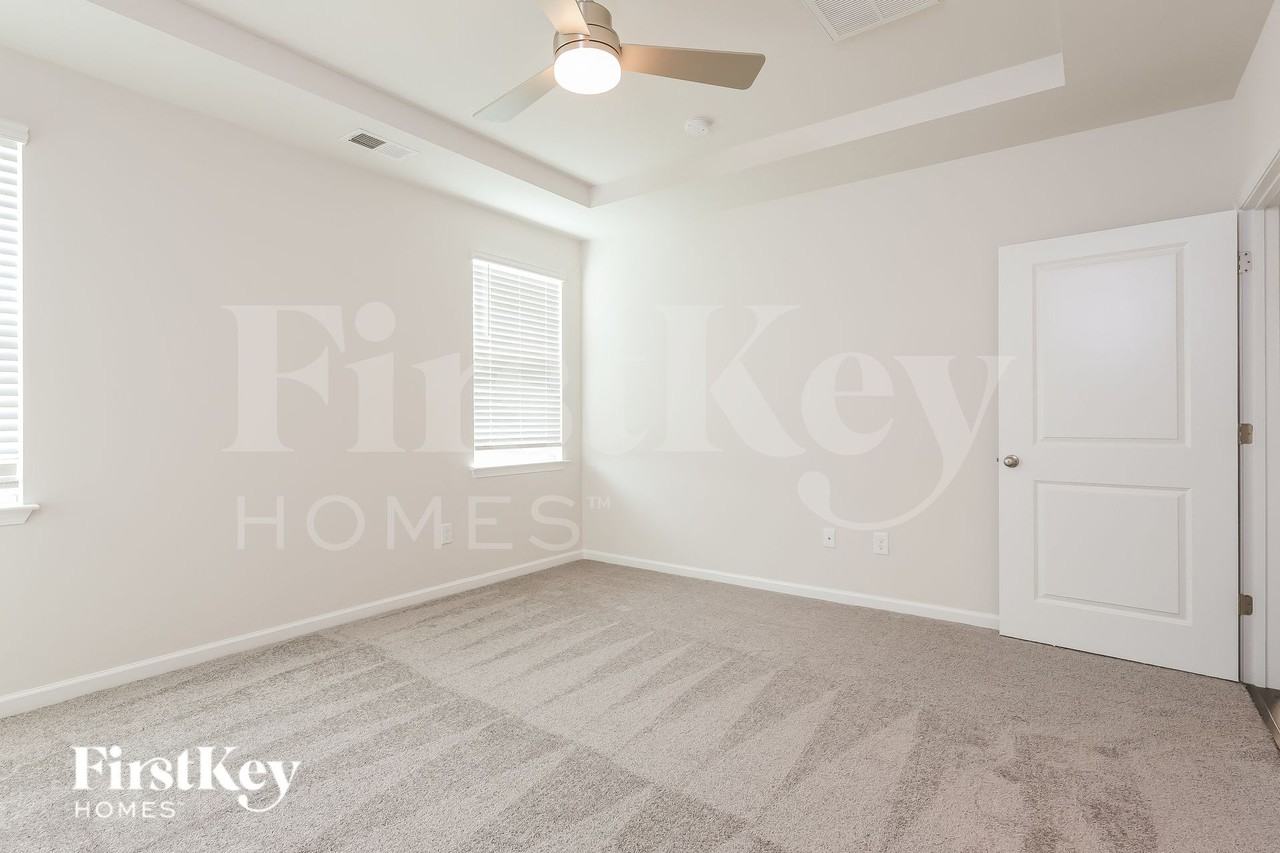 208 Stonefence Dr - Photo 7 of 16