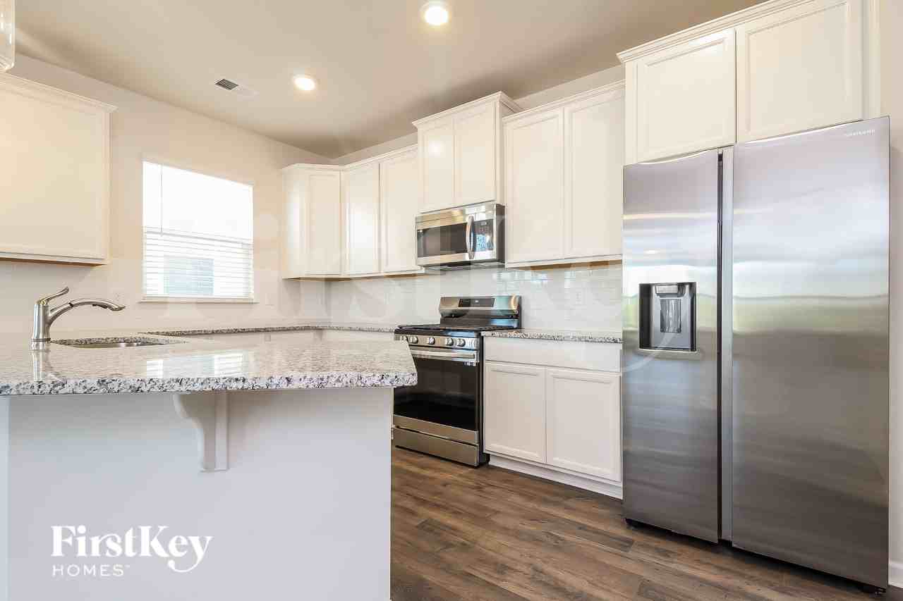 612 Goldburn Way - Photo 6 of 16
