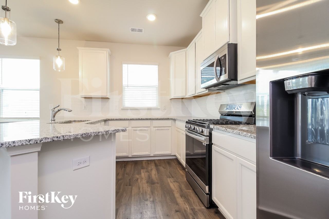 612 Goldburn Way - Photo 7 of 16