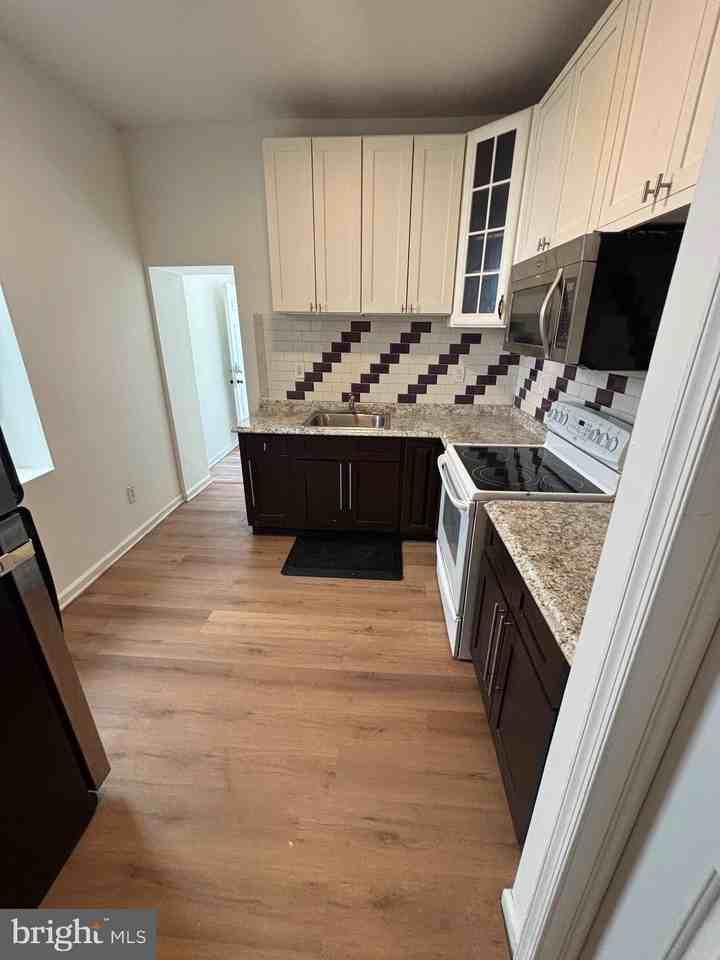 867 N 50th St - Photo 2 of 3