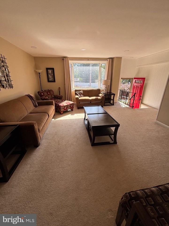 2830 Willits Rd - Photo 4 of 29
