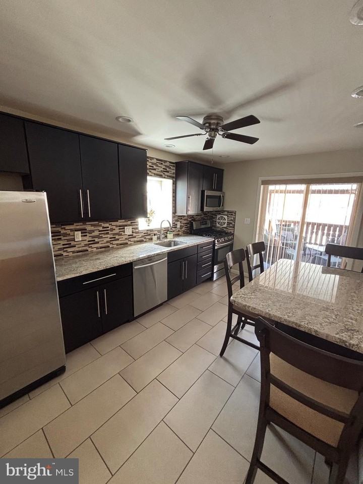2830 Willits Rd - Photo 6 of 29