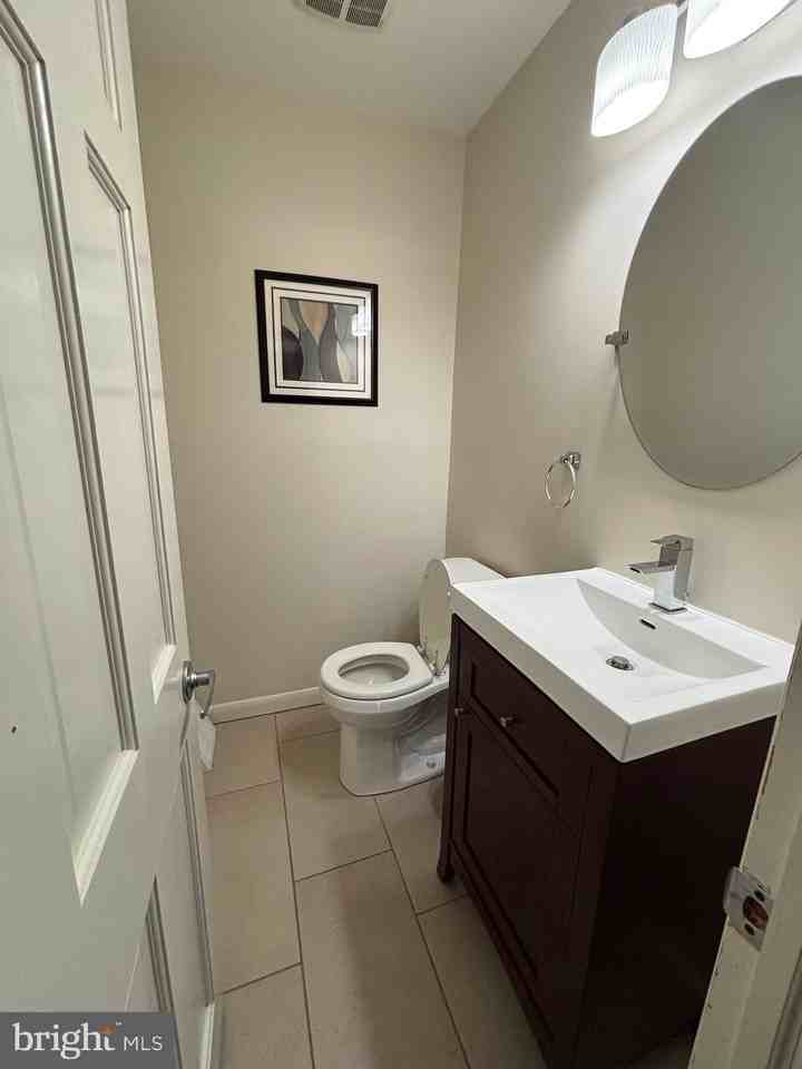 2830 Willits Rd - Photo 7 of 29