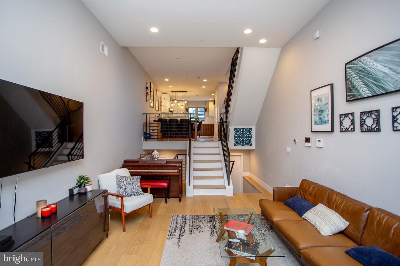 1815 Ingersoll St - Photo 6 of 50