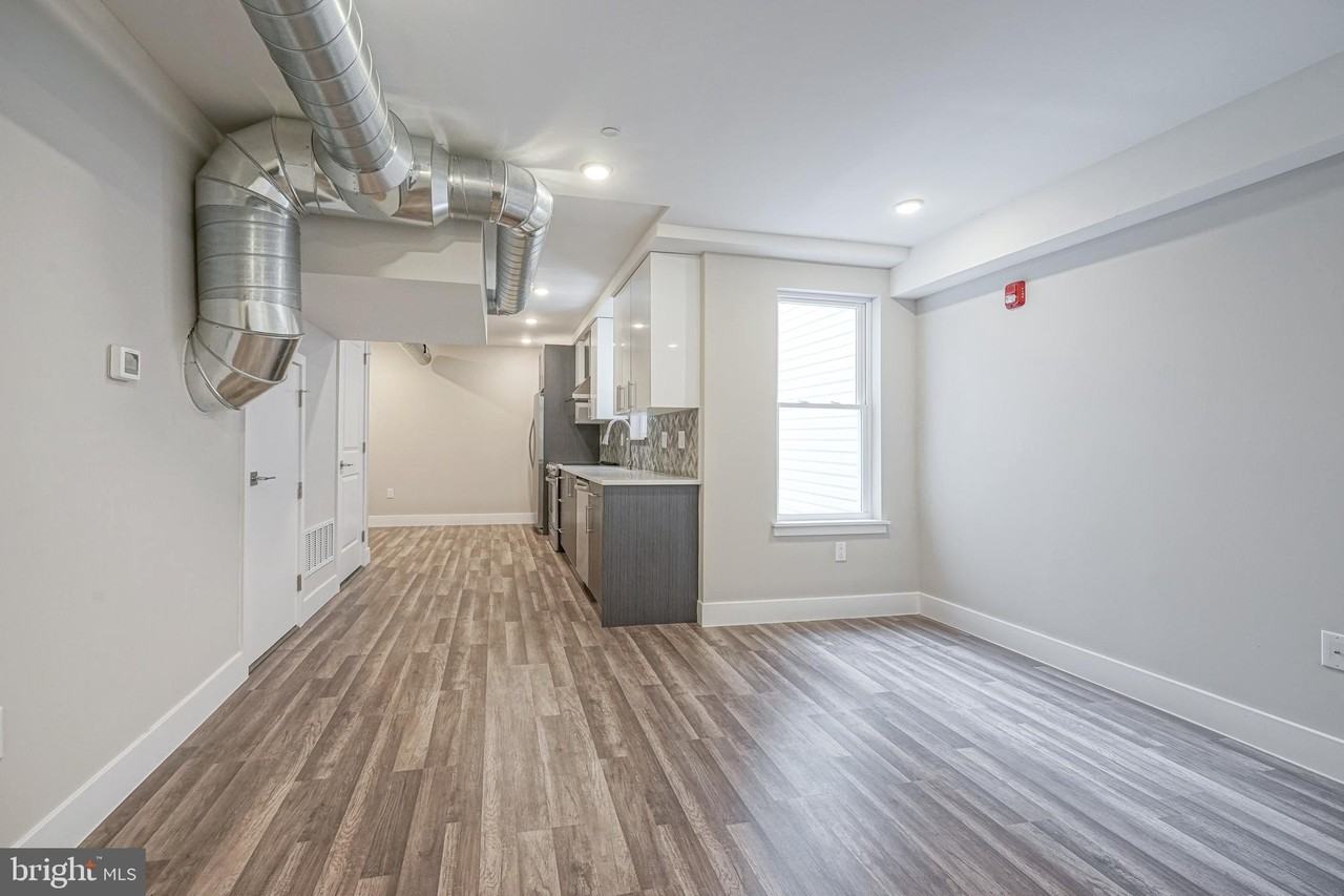 1070 N Front St #A - Photo 3 of 18
