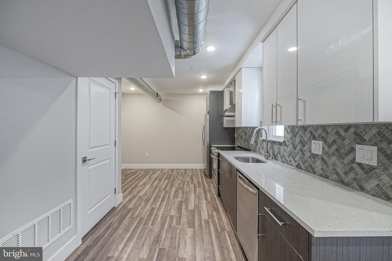 1070 N Front St #A - Photo 7 of 18