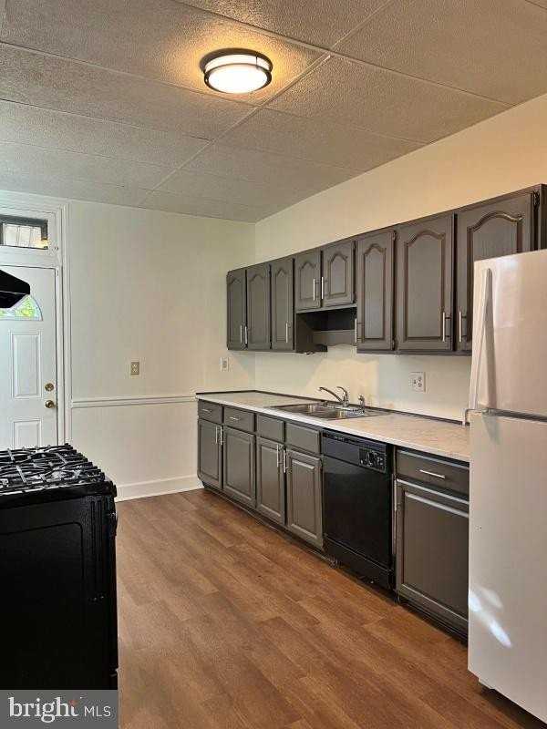 34 N Tremont St - Photo 3 of 8