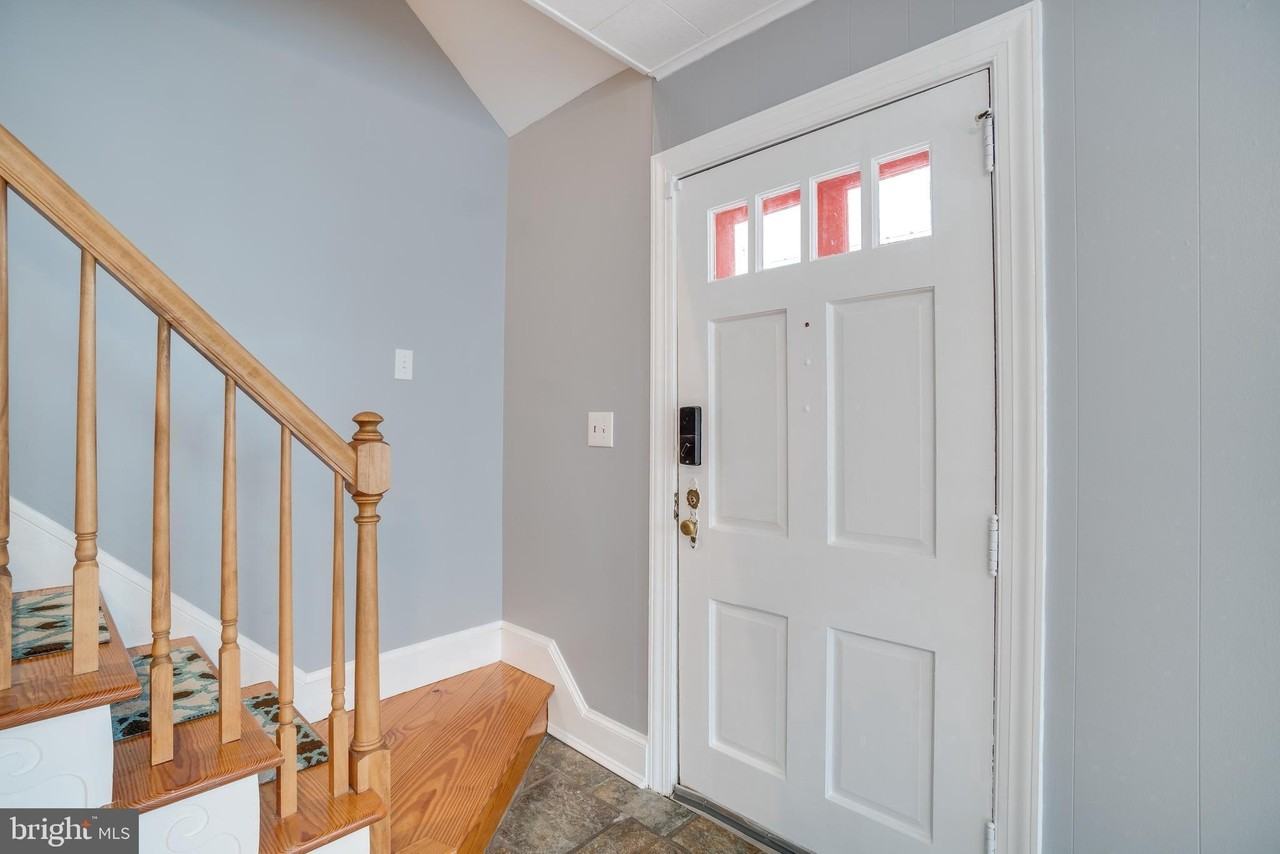712 Freeman St - Photo 5 of 49