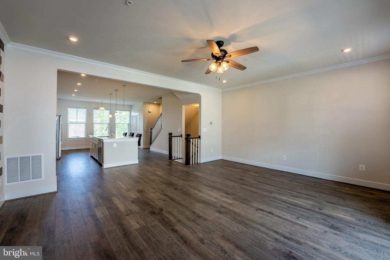 6069 Dreher Ct - Photo 7 of 23