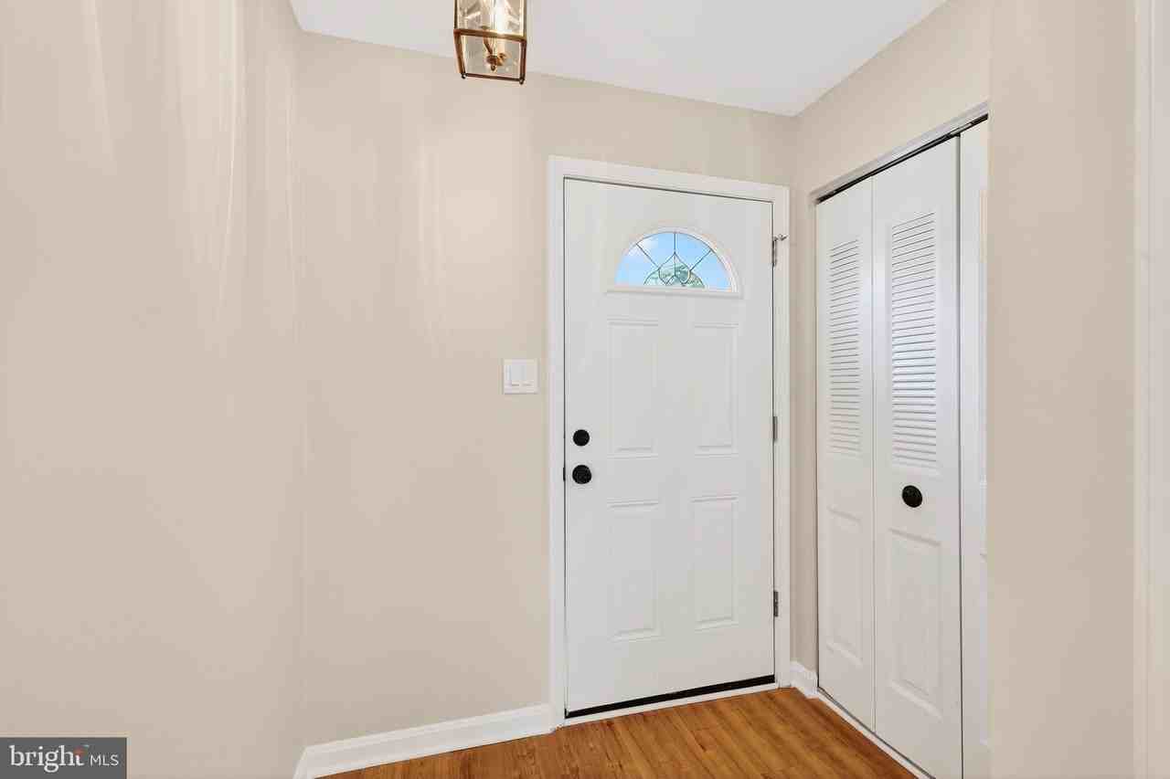 7306 Eggar Woods Ln - Photo 2 of 31