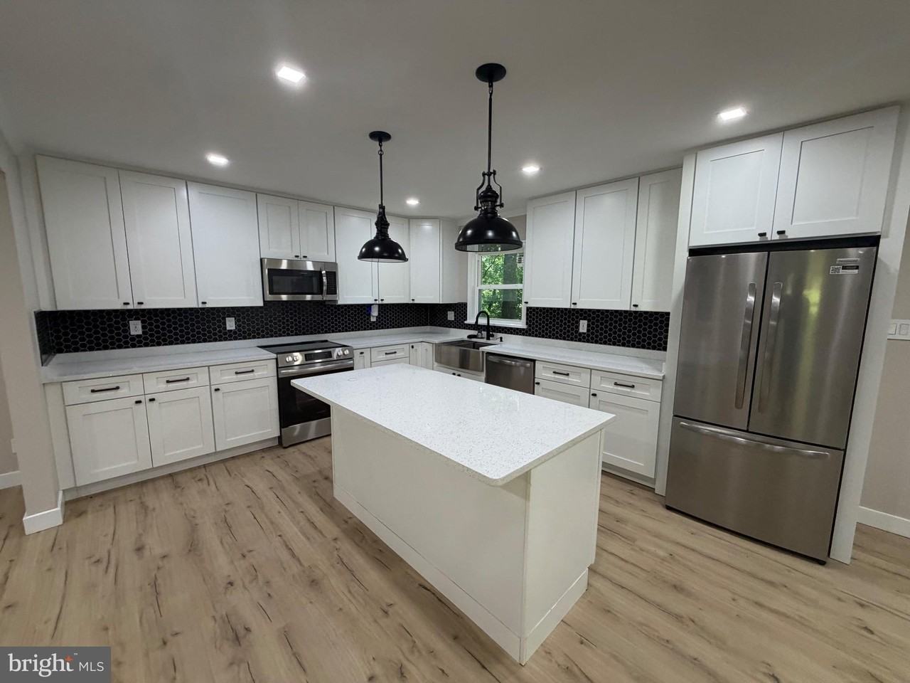 1901 Ridge Rd - Photo 3 of 26