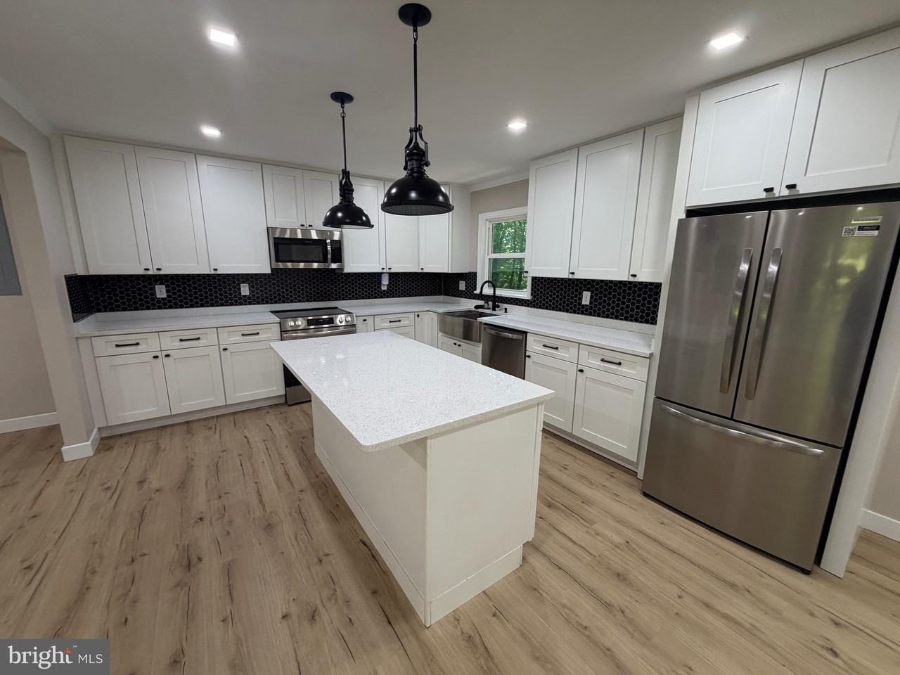 1901 Ridge Rd - Photo 6 of 26
