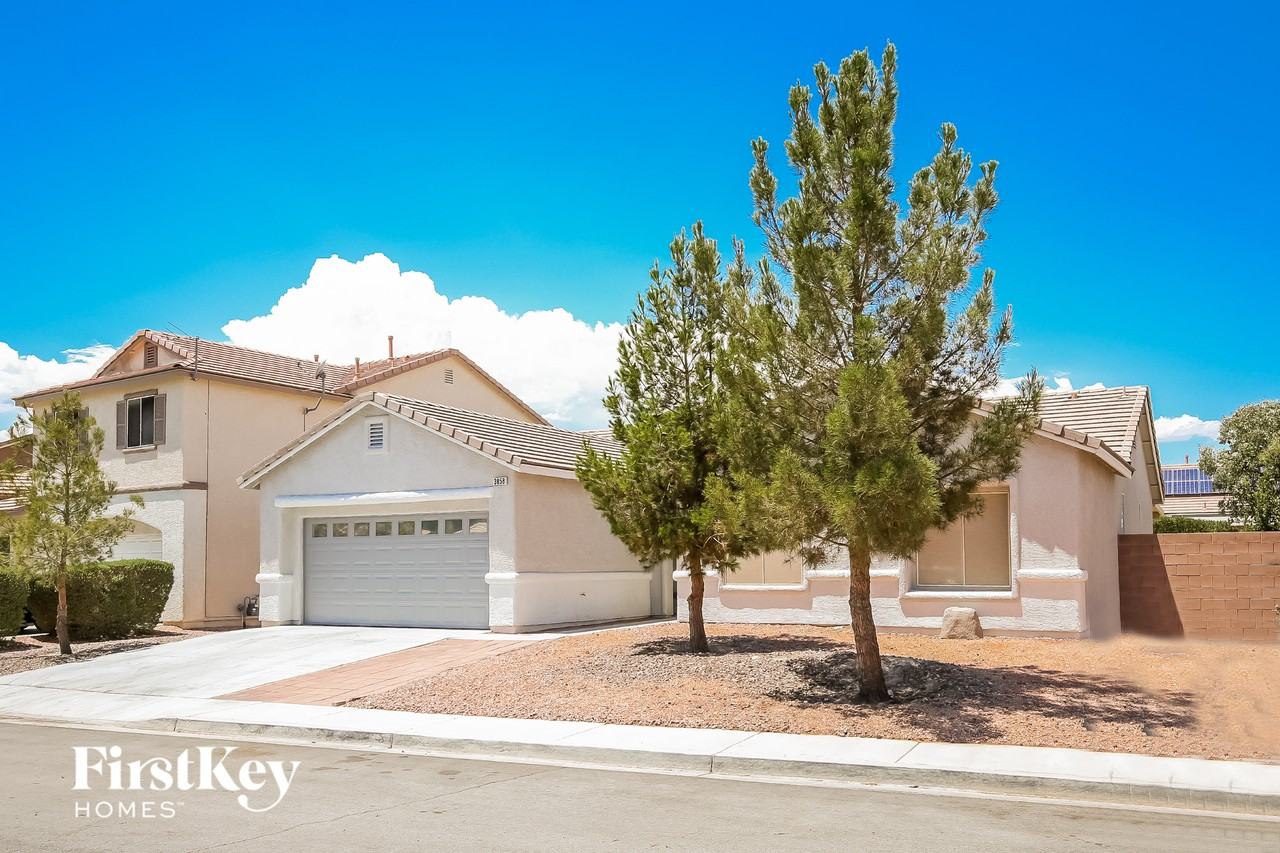 3858 China Cloud Dr - Photo 2 of 15