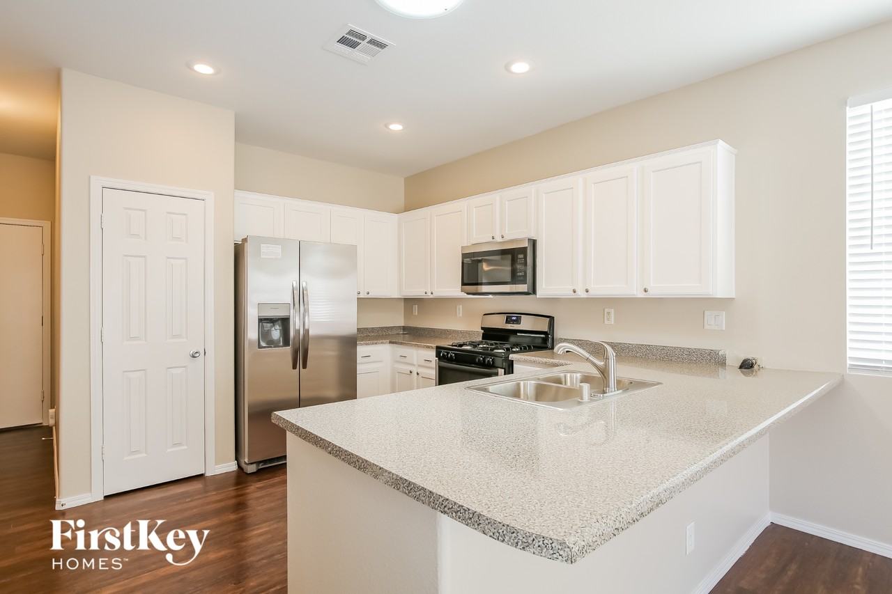 3858 China Cloud Dr - Photo 6 of 15