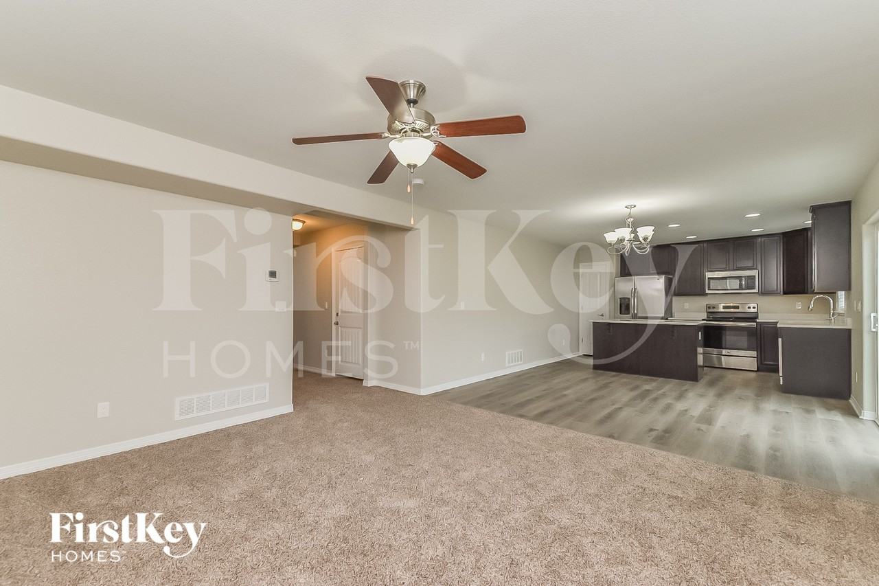 6173 Popper Dr - Photo 2 of 15