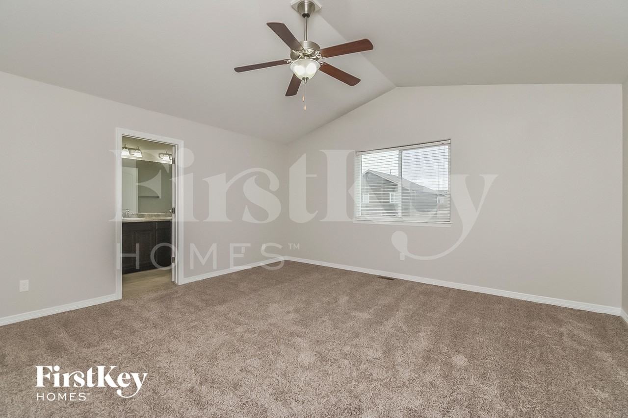 6173 Popper Dr - Photo 6 of 15