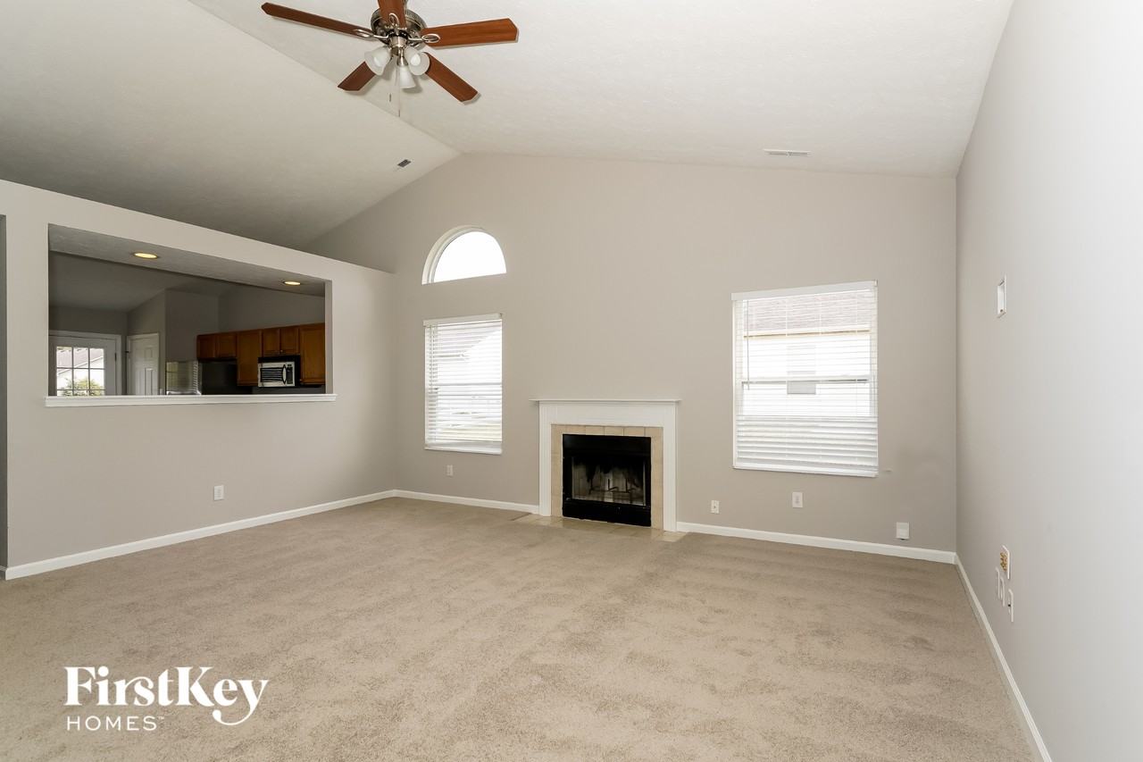 5631 Willowridge Ct - Photo 2 of 15