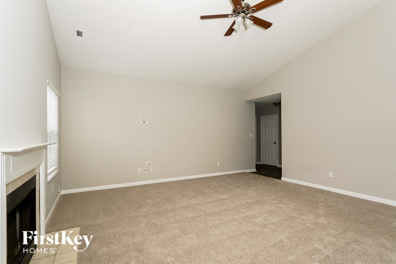5631 Willowridge Ct - Photo 3 of 15